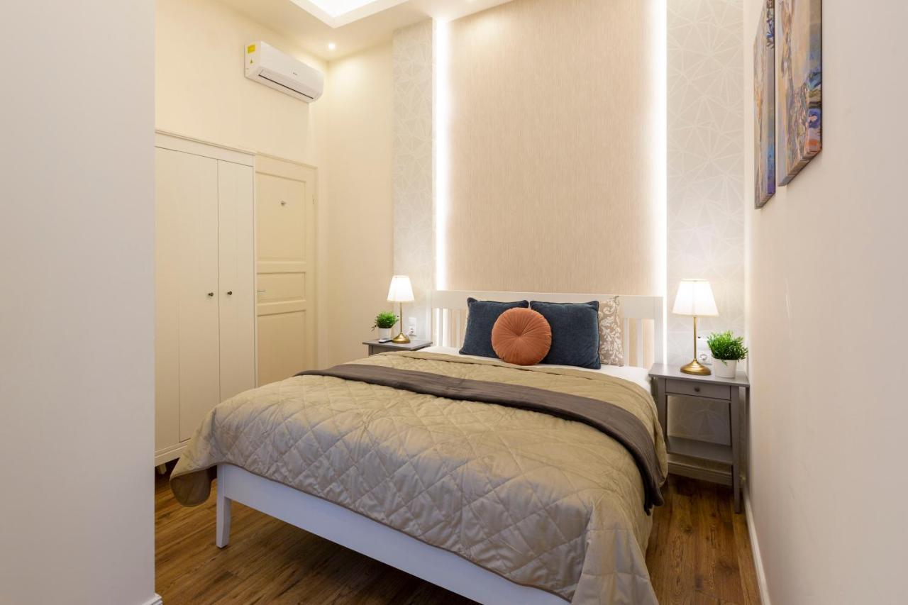 Luxurious Central Apartment In Liszt Ferenc Square 부다페스트 외부 사진