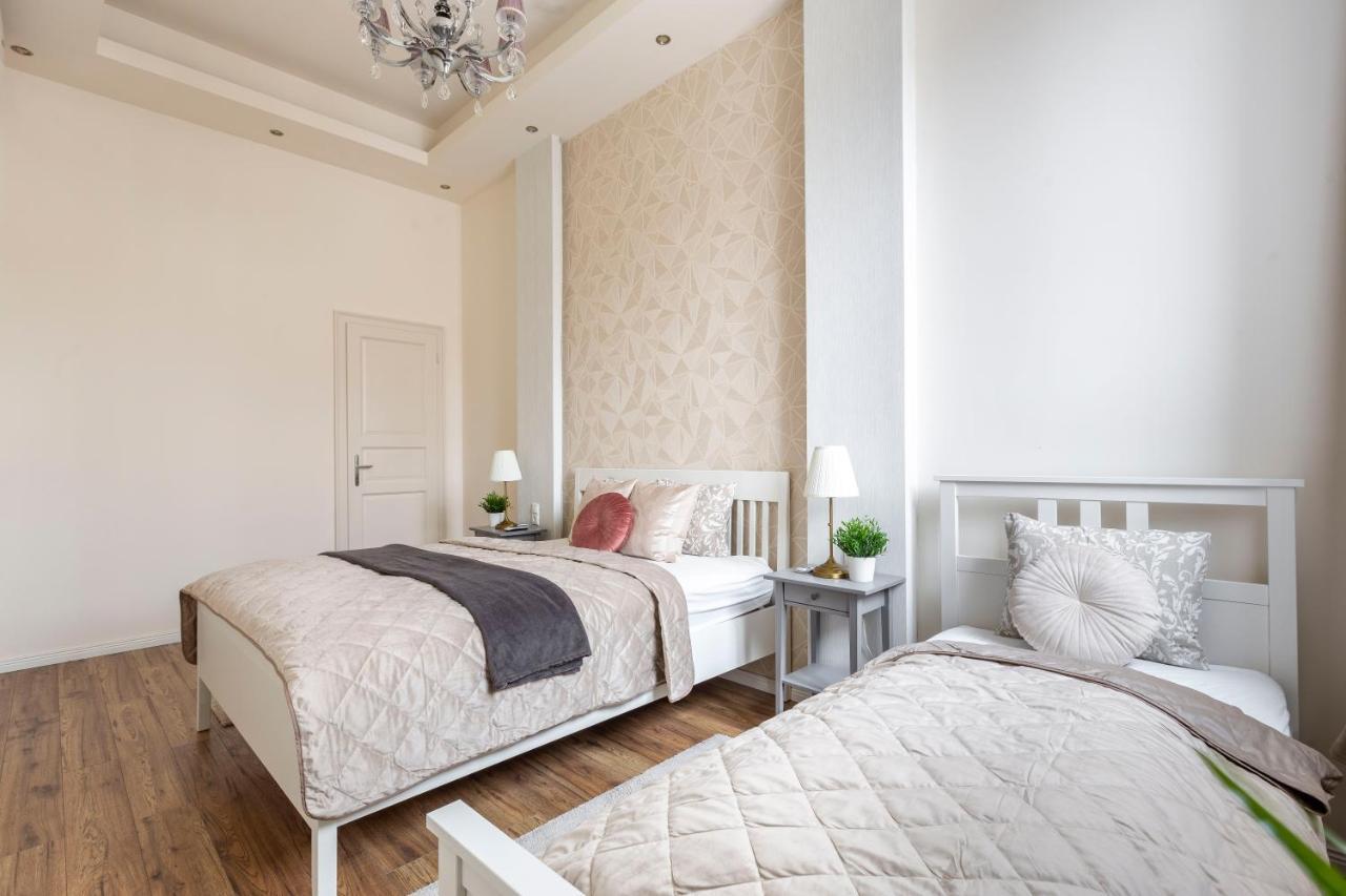 Luxurious Central Apartment In Liszt Ferenc Square 부다페스트 외부 사진