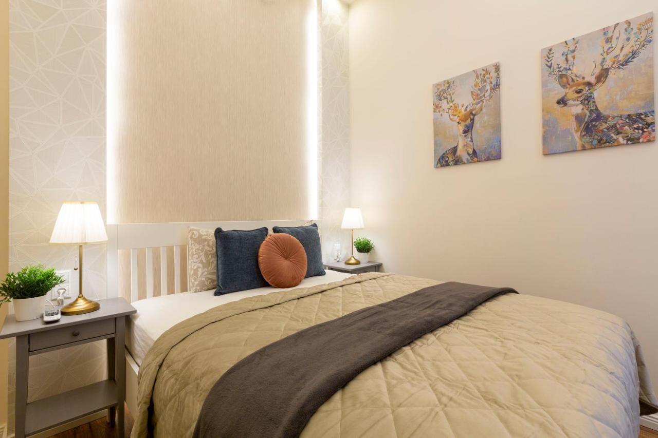 Luxurious Central Apartment In Liszt Ferenc Square 부다페스트 외부 사진