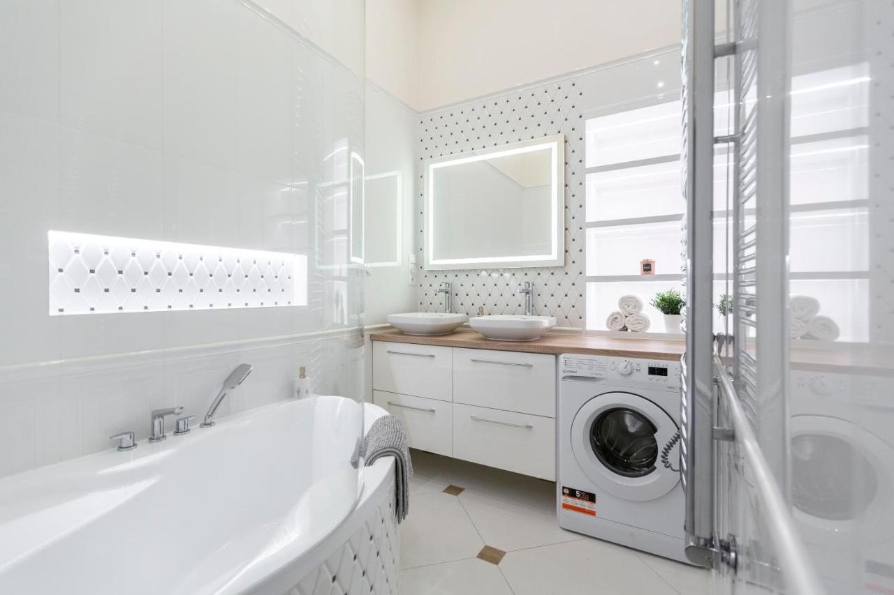 Luxurious Central Apartment In Liszt Ferenc Square 부다페스트 외부 사진